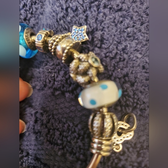 Pandora Bangle + charms - Picture 6 of 10